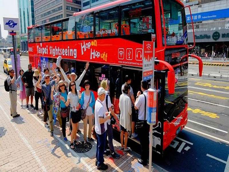 Xe bus 2 tầng là phương tiện di chuyển phổ biến ở Đài Loan